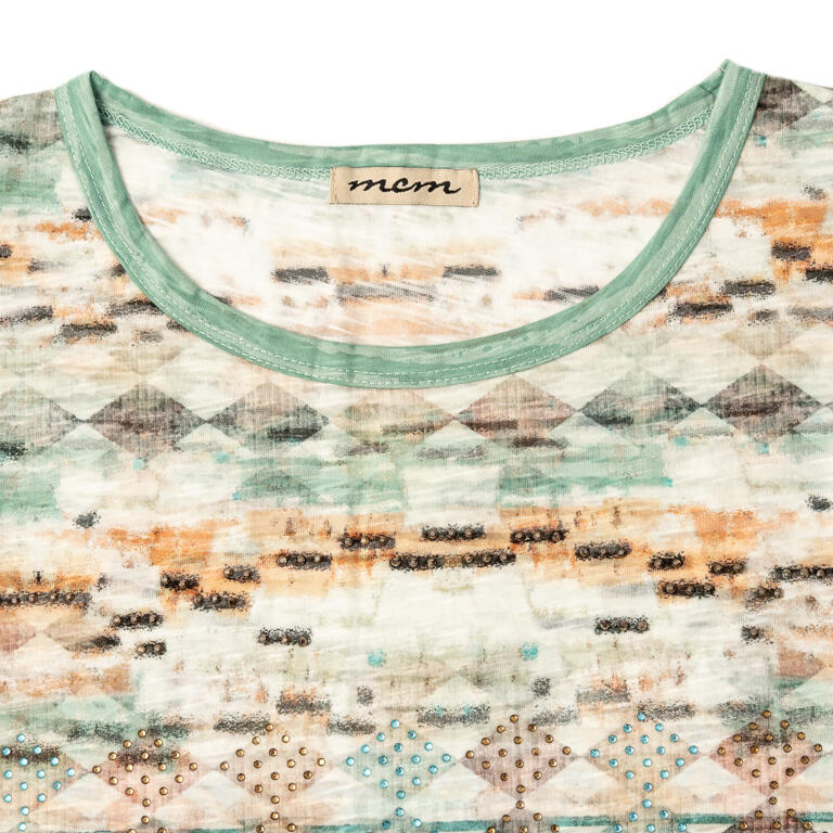 ✨ Camiseta Étnica en Tonos Agua y Tierra