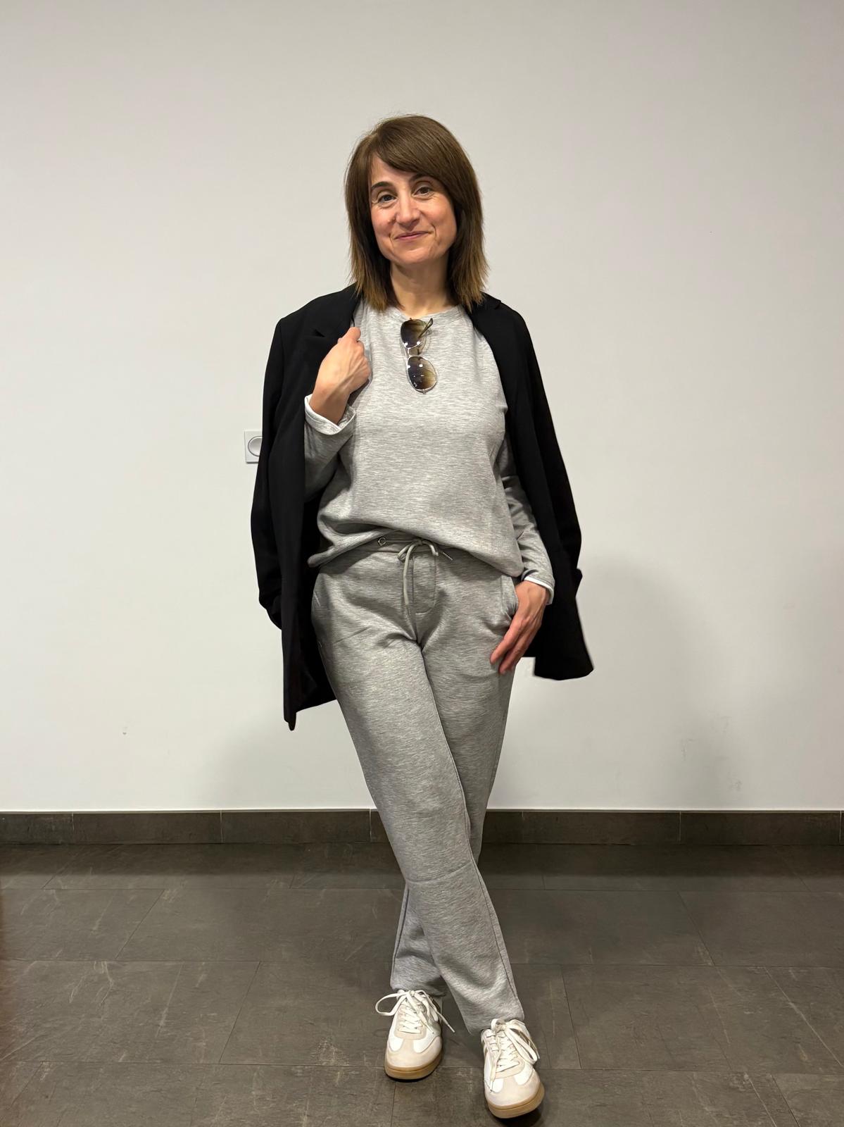 👟 Conjunto Comfy Gris con Detalle Brilli