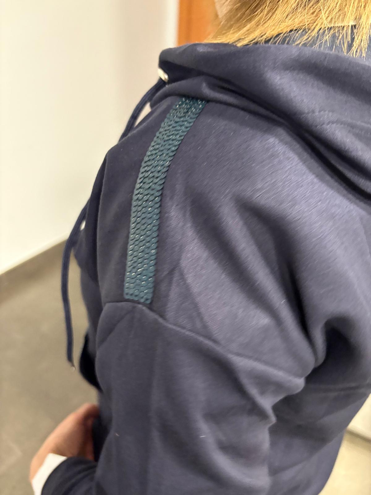 💙 Chaqueta azul marino con Capucha y Lentejuelas