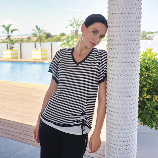 💙 Camiseta de Viscosa Estilo Marinero – Toque Chic con Rayas