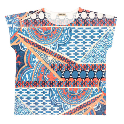 🧡 Camiseta con Estampado en Corales y Azul Tinta