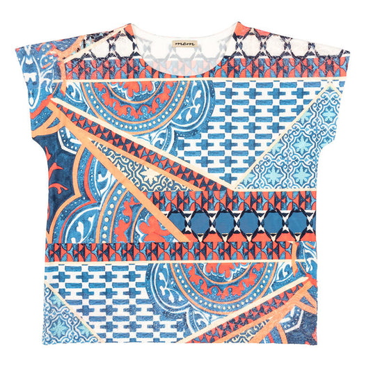🧡 Camiseta con Estampado en Corales y Azul Tinta
