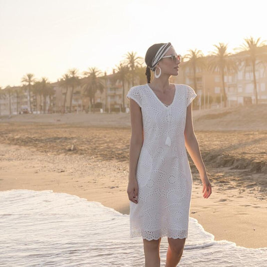 🤍 Vestido Blanco Midi en Algodón Troquelado