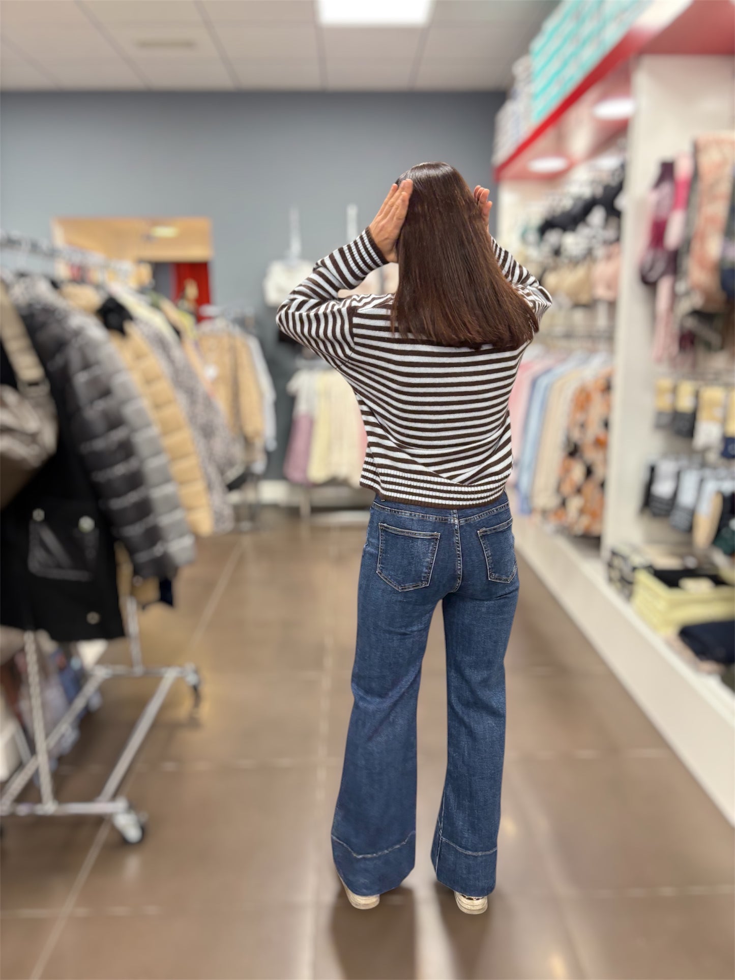 Jeans de tiro alto y pierna ancha