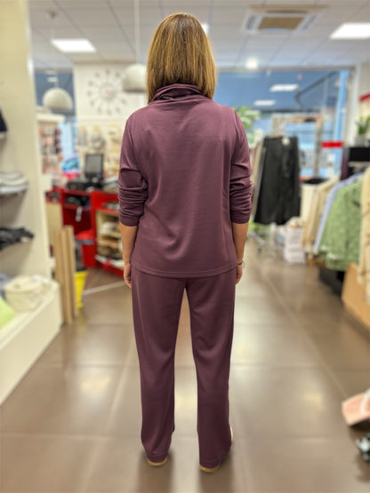 Conjunto “Wild” color ciruela