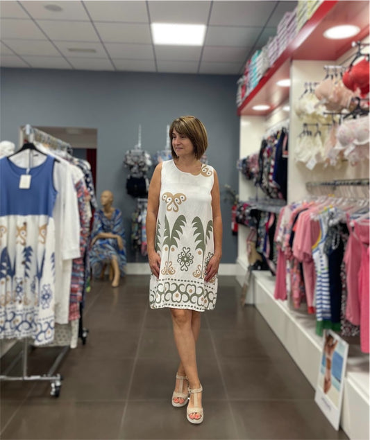 🌿 Vestido blanco corto con estampado étnico