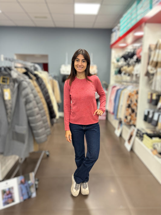 Jersey color coral con detalle de flores