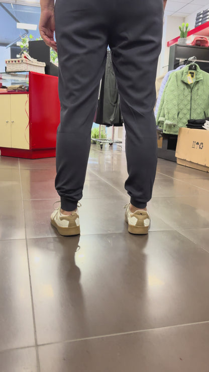 Conjunto gris azulado con cremallera